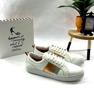 Kaanas Bristol Lace Up Sneaker w/Metallic Side Stripes, Size 8